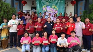 Photo of 国文A+给500奖励说到做到 陆兆福勉独中生掌握好三语