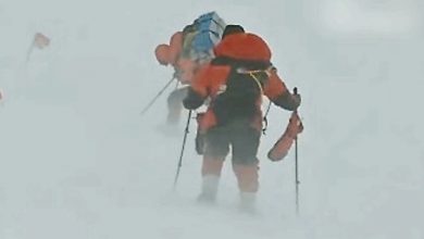 Photo of 新疆遭遇暴风雪 中登山队3死1失联