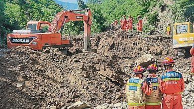 Photo of 甘肃山泥倾泻 33人被埋17人获救