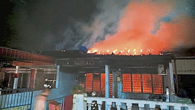 Photo of 冷气机起火正熟睡中 母及时返家救出孩子