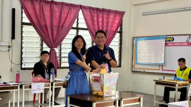 Photo of 柔佛州选 | 林添顺团队投诉 有人投票站外游说
