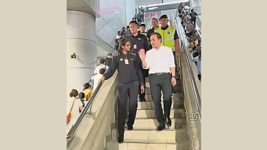 Photo of 聚焦高峰通关及交通疏导 柔大臣突击巡查关卡
