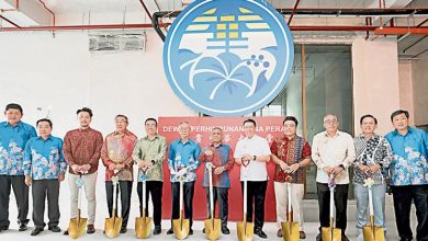 Photo of 沙拉尼倪可敏郑立慷主持 霹华堂新大厦封顶