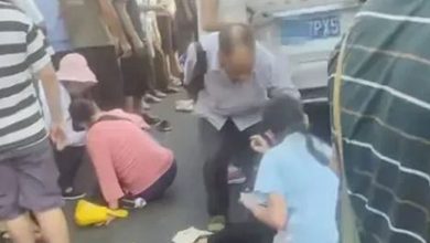 Photo of 警方通报排除酒驾毒驾 ! 越野车失控撞人群多 多人惨遭撞倒
