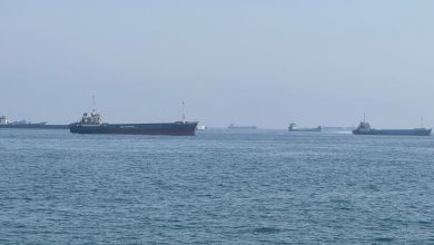 Photo of 美国刚暂停打击伊朗 惊传油轮阿曼外海爆炸