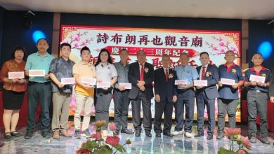Photo of 诗布朗再也观音庙捐2.6万 惠及8华小及2义消队