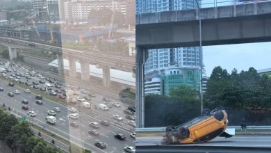 Photo of 黄车翻覆引发堵塞 往沙亚南车程延误1小时