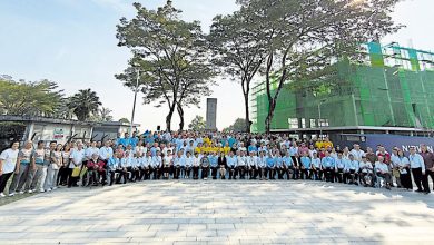 Photo of 【柔古来南侨二战抗日罹难机工公祭】张云鹏：汇集1059先辈照片 南侨机工长卷赠31华团