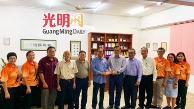 Photo of 槟华堂前威南联络组户头 余款凑万元捐威南日新