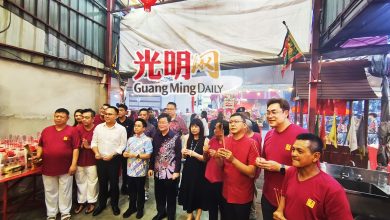 Photo of 【土桥尾拿督亚里暨飞山宫庆神诞宴】e-RIBI助掌握资料 曹观友：保障宗教场所地位
