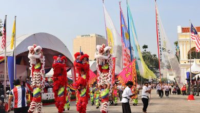 Photo of 曹观友: 烟霾未减国庆热情 2.5万5人槟城齐庆