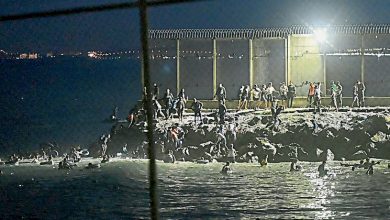 Photo of 偷渡者涌西班牙飞地57死 逾4.8万人已返回摩洛哥