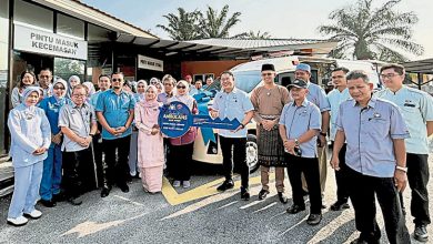 Photo of 完善州内医疗服务体系 柔拨款添购6救护车
