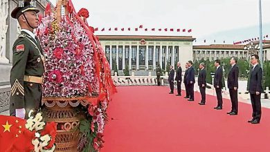 Photo of 烈士纪念日 习近平等领导献花篮