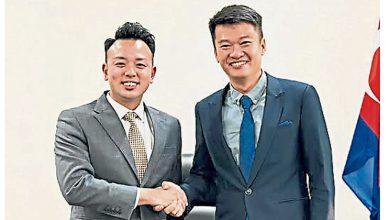 Photo of 东甲县议员王祺翔 任柔大臣华人事务官