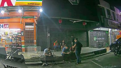 Photo of 戴头盔口罩劫便利店 2匪被制伏重伤送医