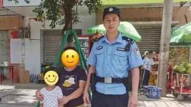 Photo of 7岁童迷路画抽象妈妈 警察1小时寻到家人