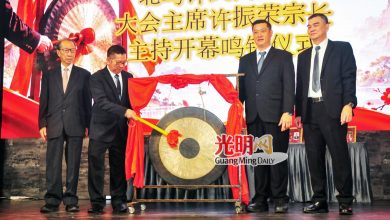 Photo of 【北马许氏高阳堂联欢晚宴】许财禧盼年轻人加入青团 把新力量带进宗亲会