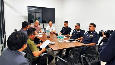 Photo of 2车闯外资厂 灭火器喷保安 数匪抢30万元电缆逃
