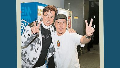 Photo of 谭咏麟红馆开唱 陈奕迅后台合照