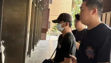 Photo of 陆配遭连开2枪 夫遭羁押禁见 女枪手落网