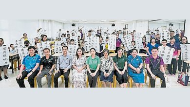 Photo of 华联二校书法体验课 林施沁分享书写艺术