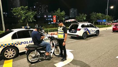 Photo of 夜袭安达曼岛 警扣10违规摩多 开65罚单