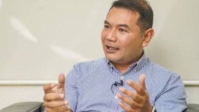 Photo of 网民戏称丈夫秃顶像拉菲兹 钓出本尊神回应