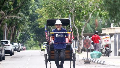 Photo of 69岁翁拖人力车 再战环岛2026公里