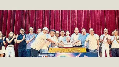 Photo of 明修善社宴庆中秋 三机构理事温馨团聚