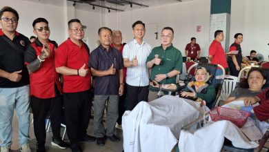 Photo of 郑瑞隆亲办体验MyKad 手续顺利 当天领取