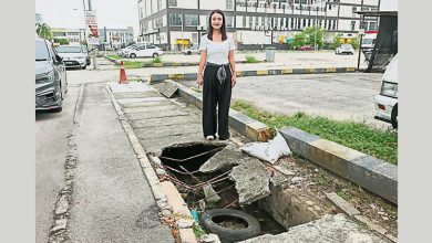 Photo of 甲拉也9路沟盖破损严重 排水不畅留安全隐患