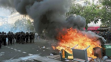 Photo of 2000高中停课 法学生示威 多地爆衝突