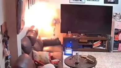Photo of 插头没拔突爆炸起火 屋主闻焦味惊醒逃过一劫