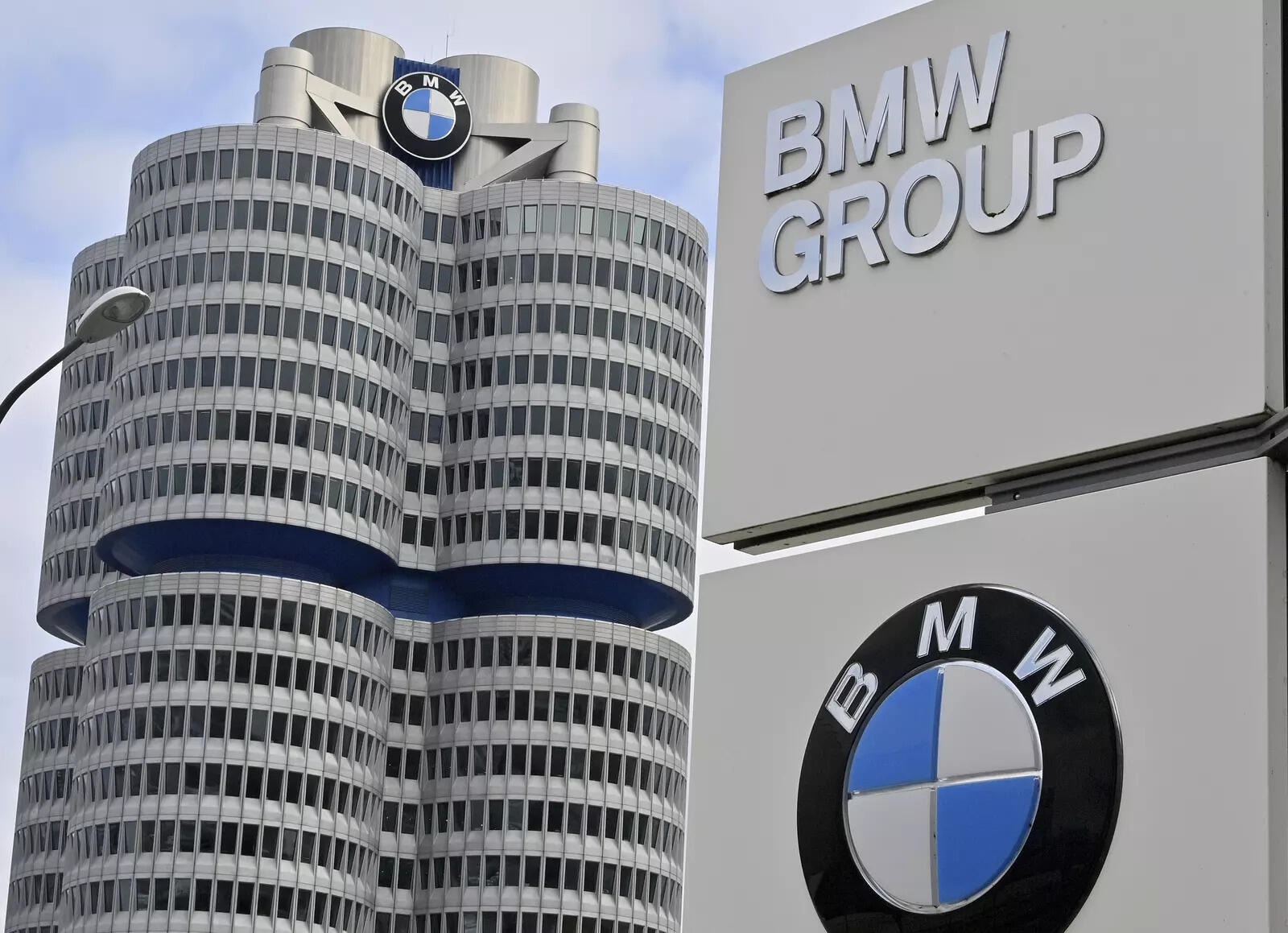 传最高赔近300万 “自愿离职”被抢爆 BMW喊停申请