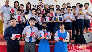 Photo of 玻新民校友会 1860元奖励金惠31学生