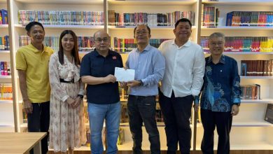Photo of 捐15万提升图书馆 峇眼再也国中启用“梅氏博雅书苑”