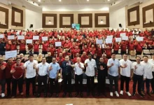Photo of 陆兆福亲临援助金移交活动  甲283司机领RM1000援金