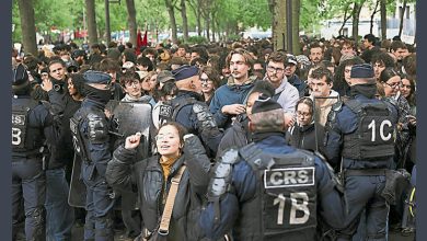 Photo of 法部署7万军警应对示威 马克龙首晤学生代表